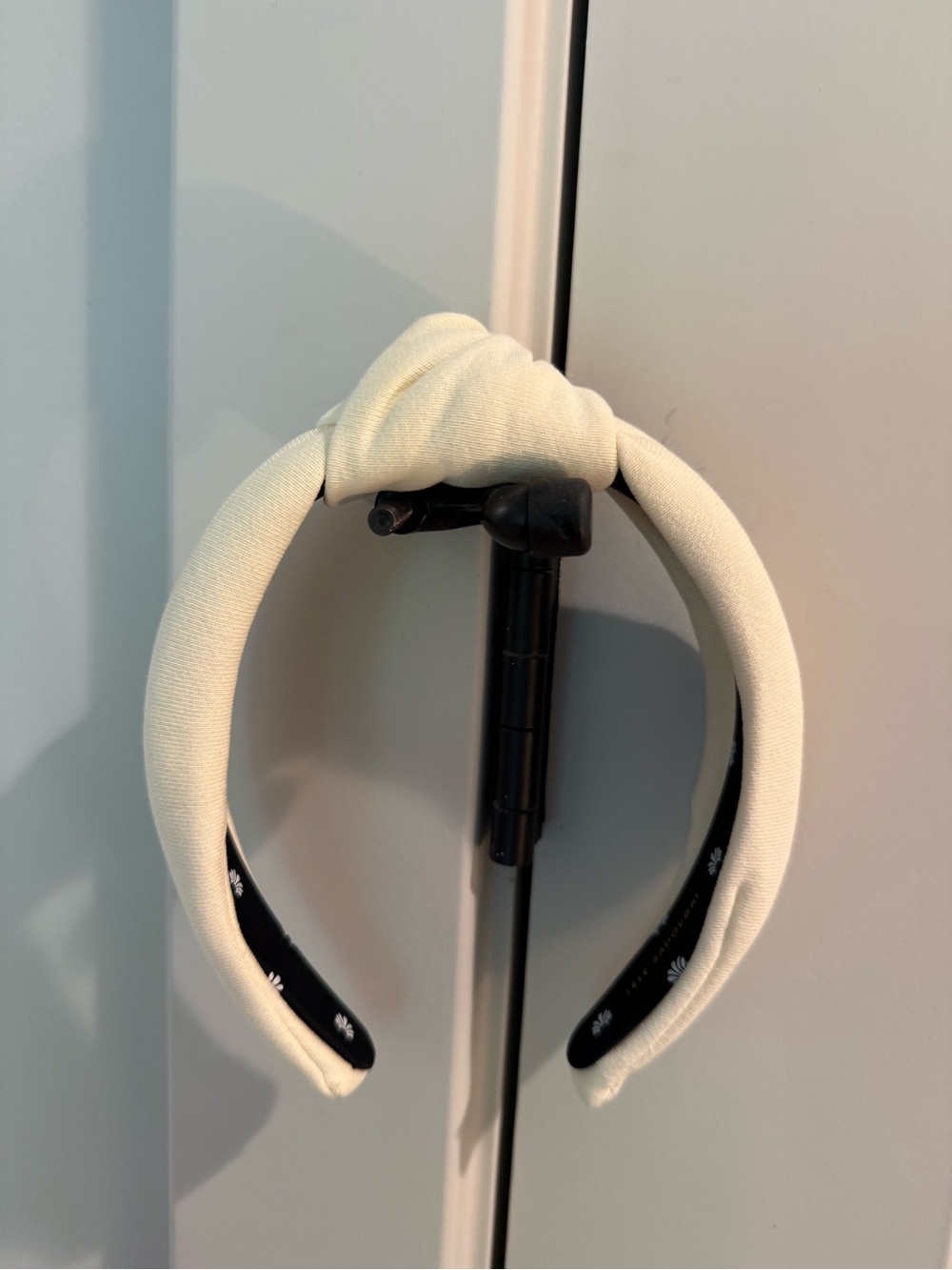 Lele Sadoughi Cream Knotted Padded Headband